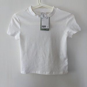H&M white crop top in size S NWT